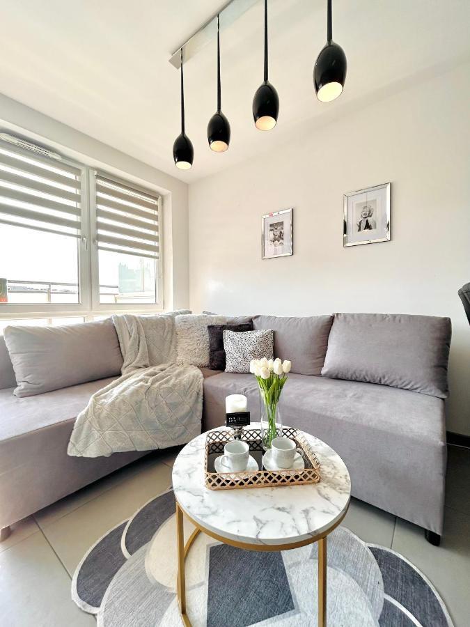 ז'שוב Downtown Apartments Family&Friends מראה חיצוני תמונה
