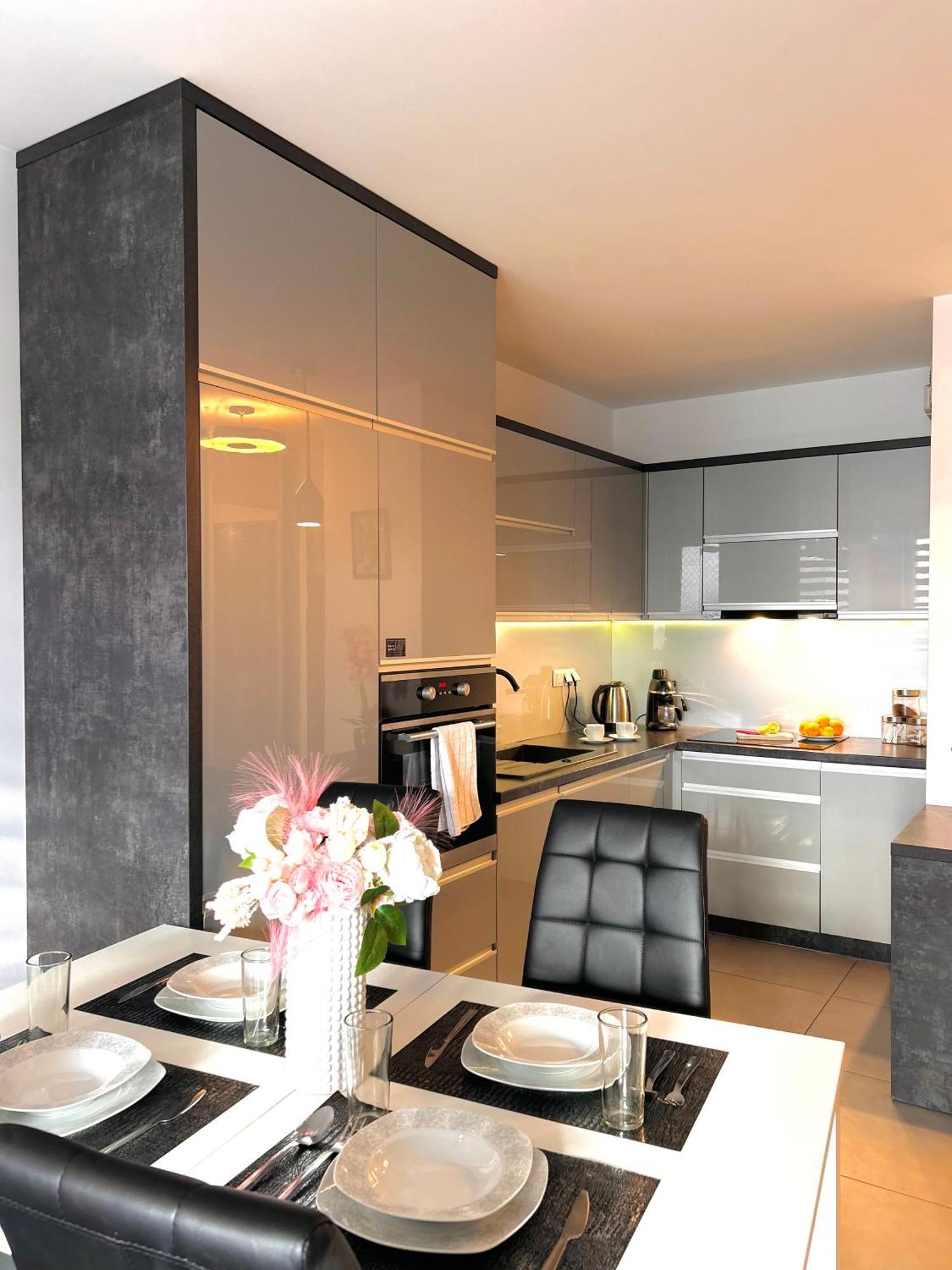 ז'שוב Downtown Apartments Family&Friends מראה חיצוני תמונה